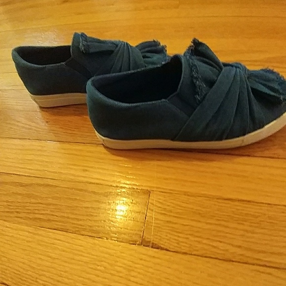 Denim twist shoes - Picture 3 of 8